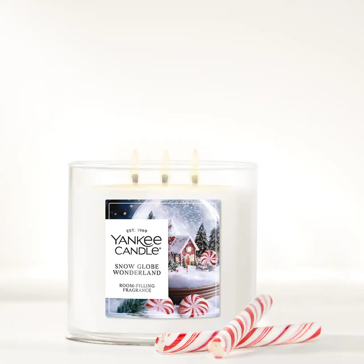 Snow Globe Wonderland 3-Wick Candle