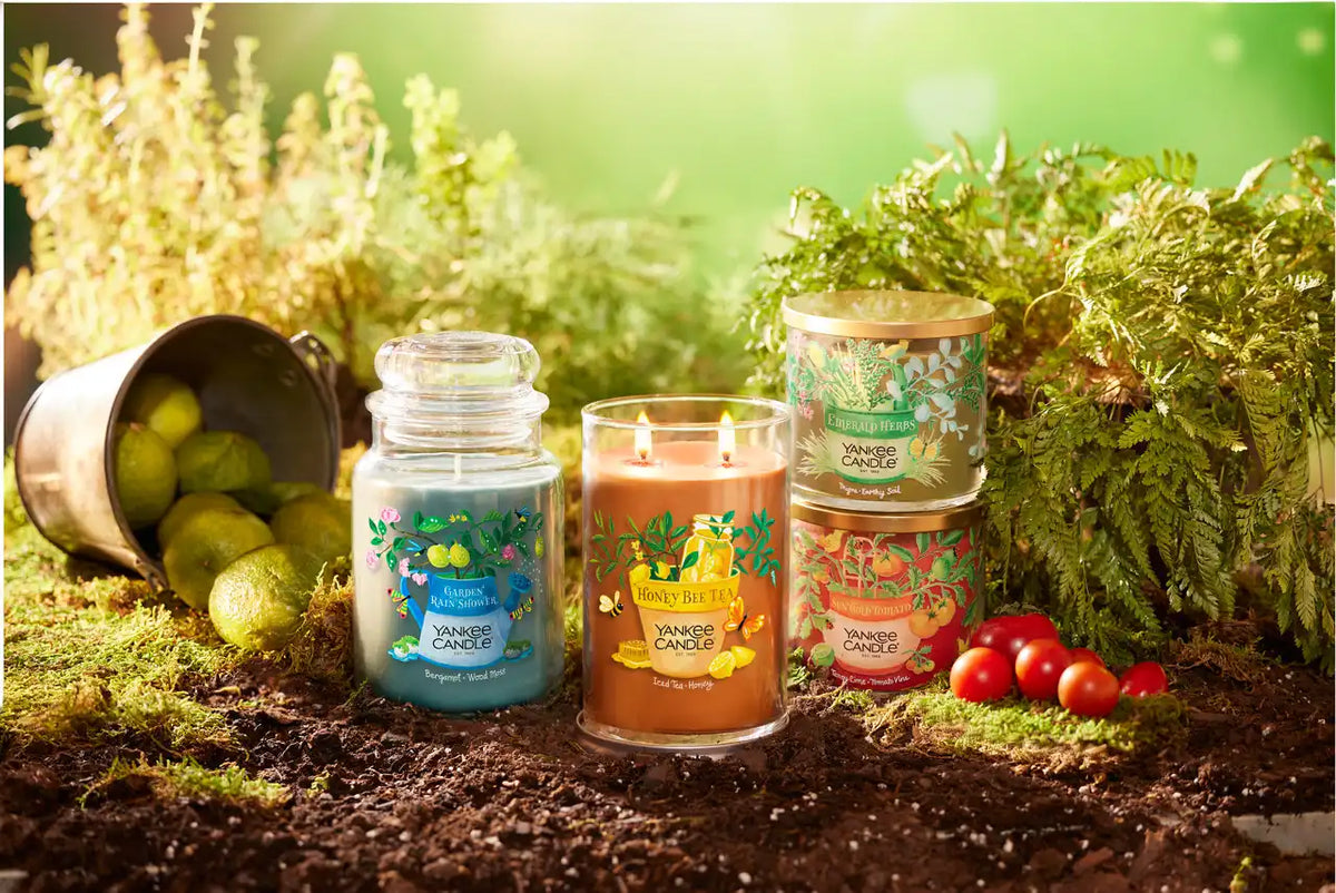 Honey Bee Tea - Iced Tea · Honey Large Tumbler Candle